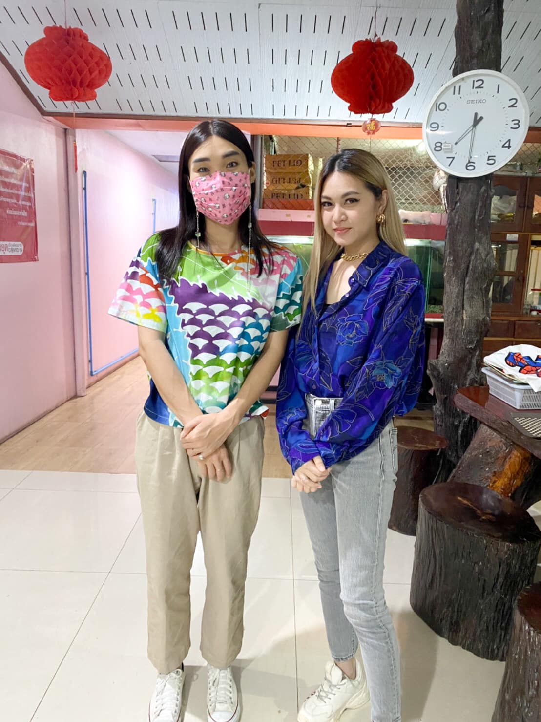 แขกผู้มีเกียรติร้านดอนญ่า