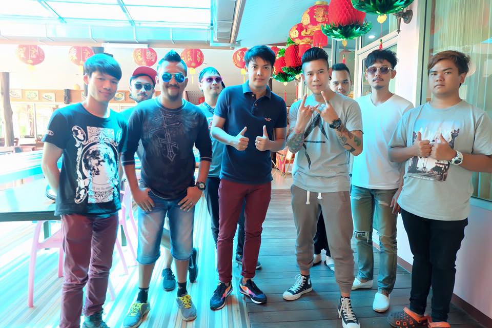 แขกผู้มีเกียรติร้านดอนญ่า